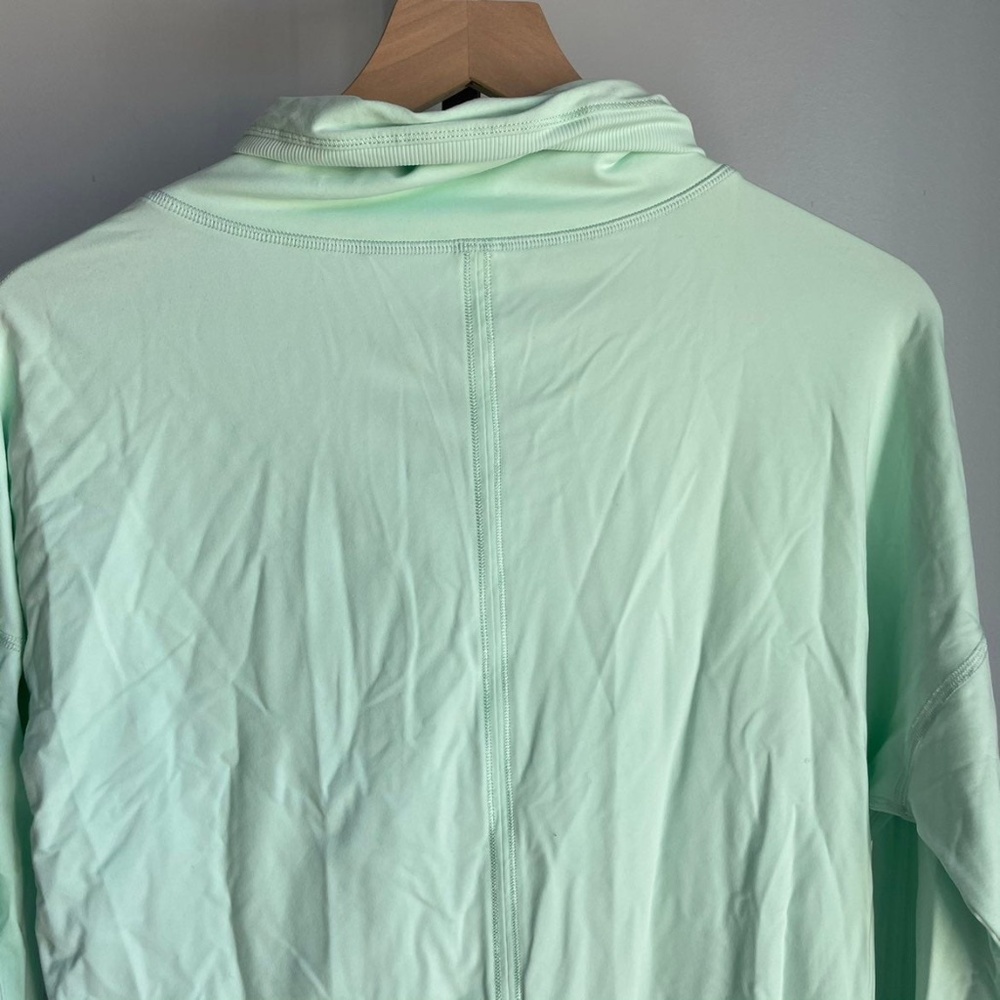 Lululemon Jacket - Picture 10 of 12